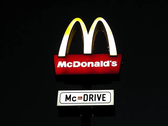 donalds, mc, signs, signage, board, glowing, eatery, food, black board, signage, signage, signage, signage, signage. Four franchise operations platforms worth investigating for an England network