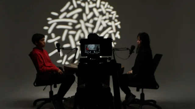 interview, shooting, camera, studio, dialog, talk, interview, interview, interview, interview, interview. Franchise opportunities: customer interviews that reveal real choices